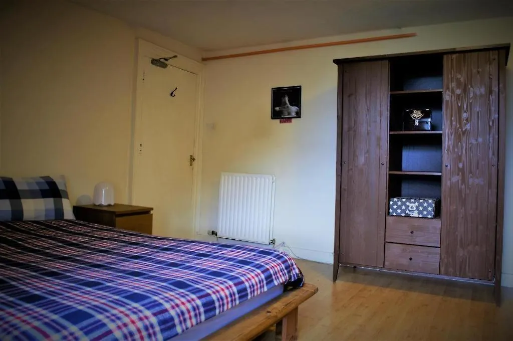 بيت ضيافة Edinburgh City Centre Guesthouse Apartment